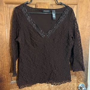 Brown lace forearm sleeve length top